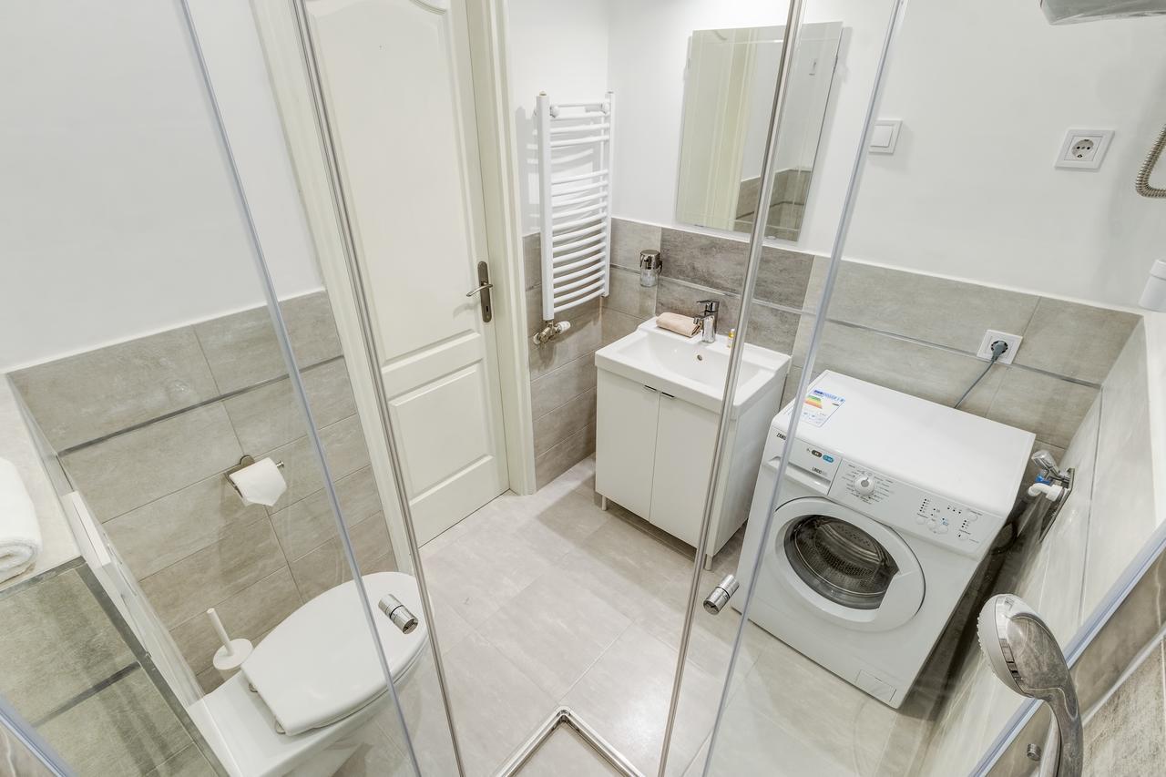 Riverside Deluxe Apartment Budapest Luaran gambar