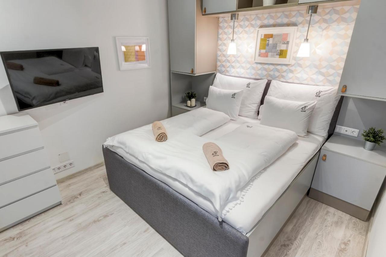 Riverside Deluxe Apartment Budapest Luaran gambar