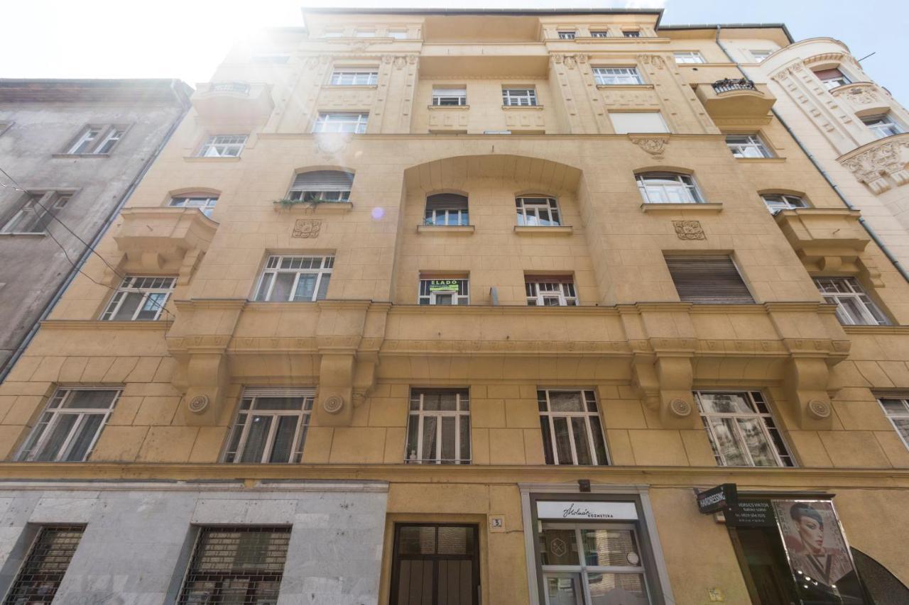 Riverside Deluxe Apartment Budapest Luaran gambar